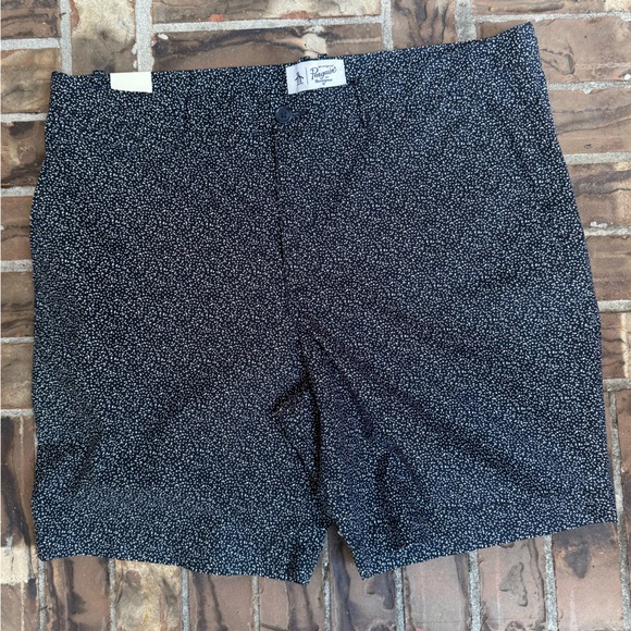 Munsingwear Other - The Original Penguin Men's Flat Front Navy White‎ Patterned Shorts 8” inseam 38